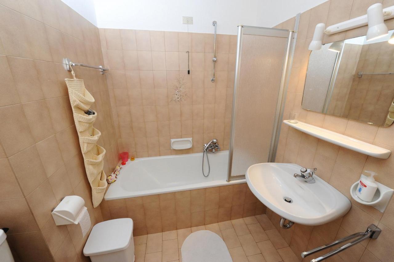 Apartments Valverda オルティゼーイ エクステリア 写真